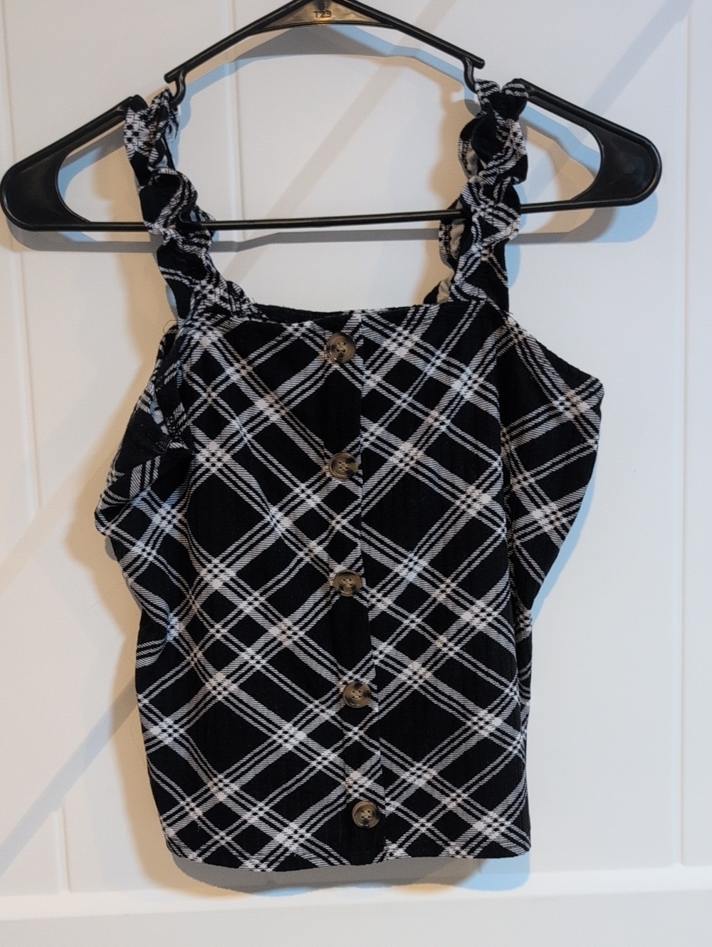 No Boundaries Black & White Plaid Button-Front Tank